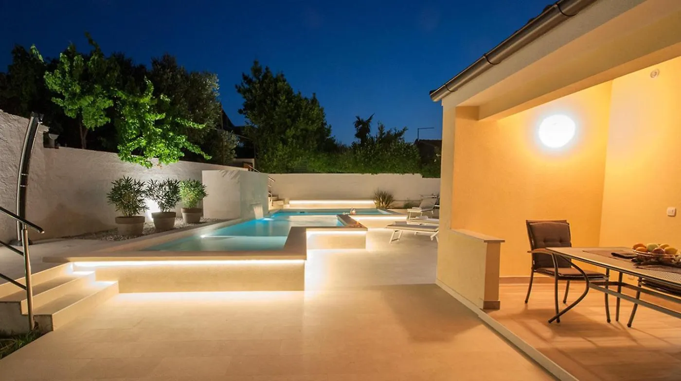 Villa Manuela Near Medulin With Private Pool Only 500 Meters From Sea Banjole Croatia