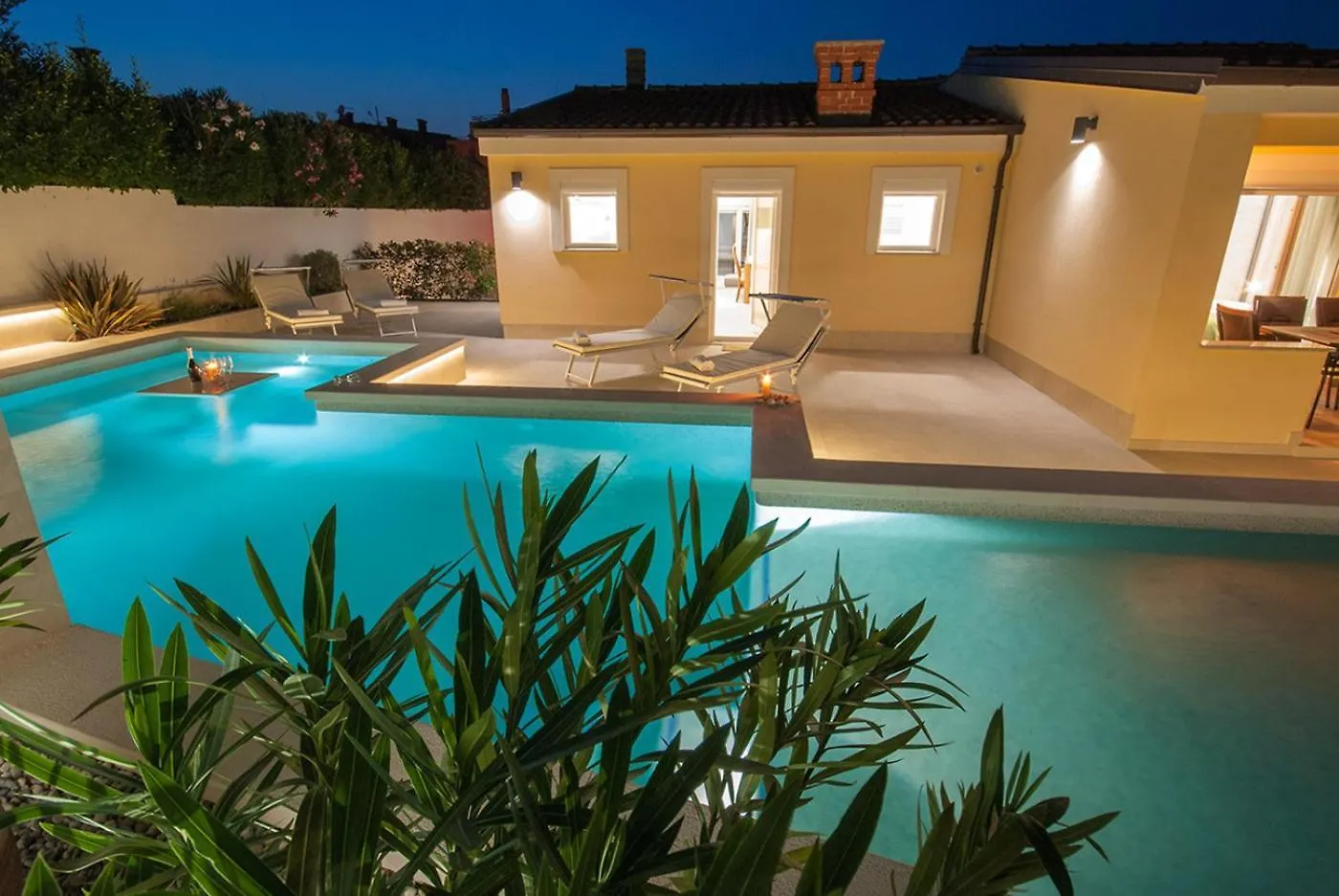 Villa Manuela Near Medulin With Private Pool Only 500 Meters From Sea Banjole