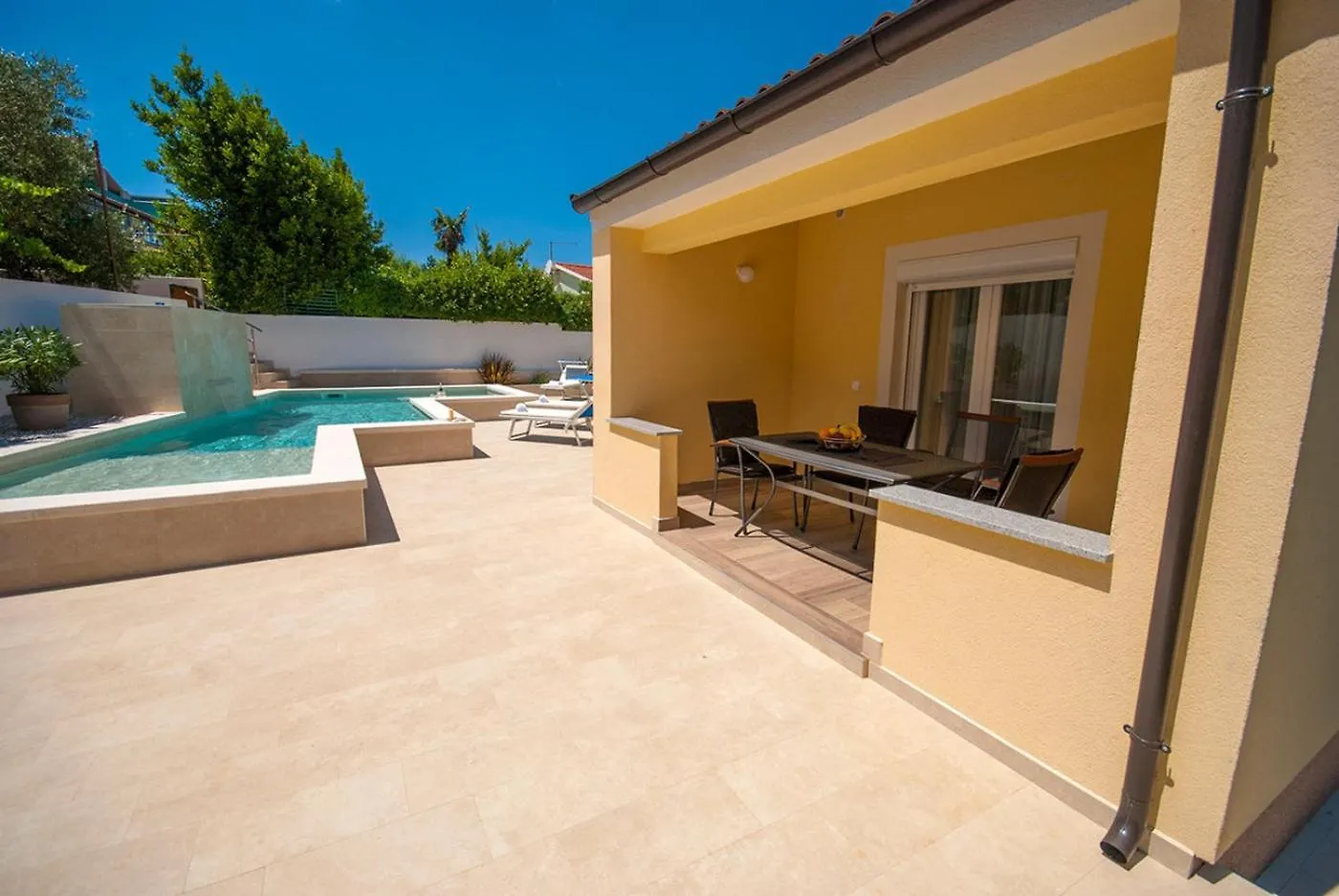 Villa Manuela Near Medulin With Private Pool Only 500 Meters From Sea Banjole