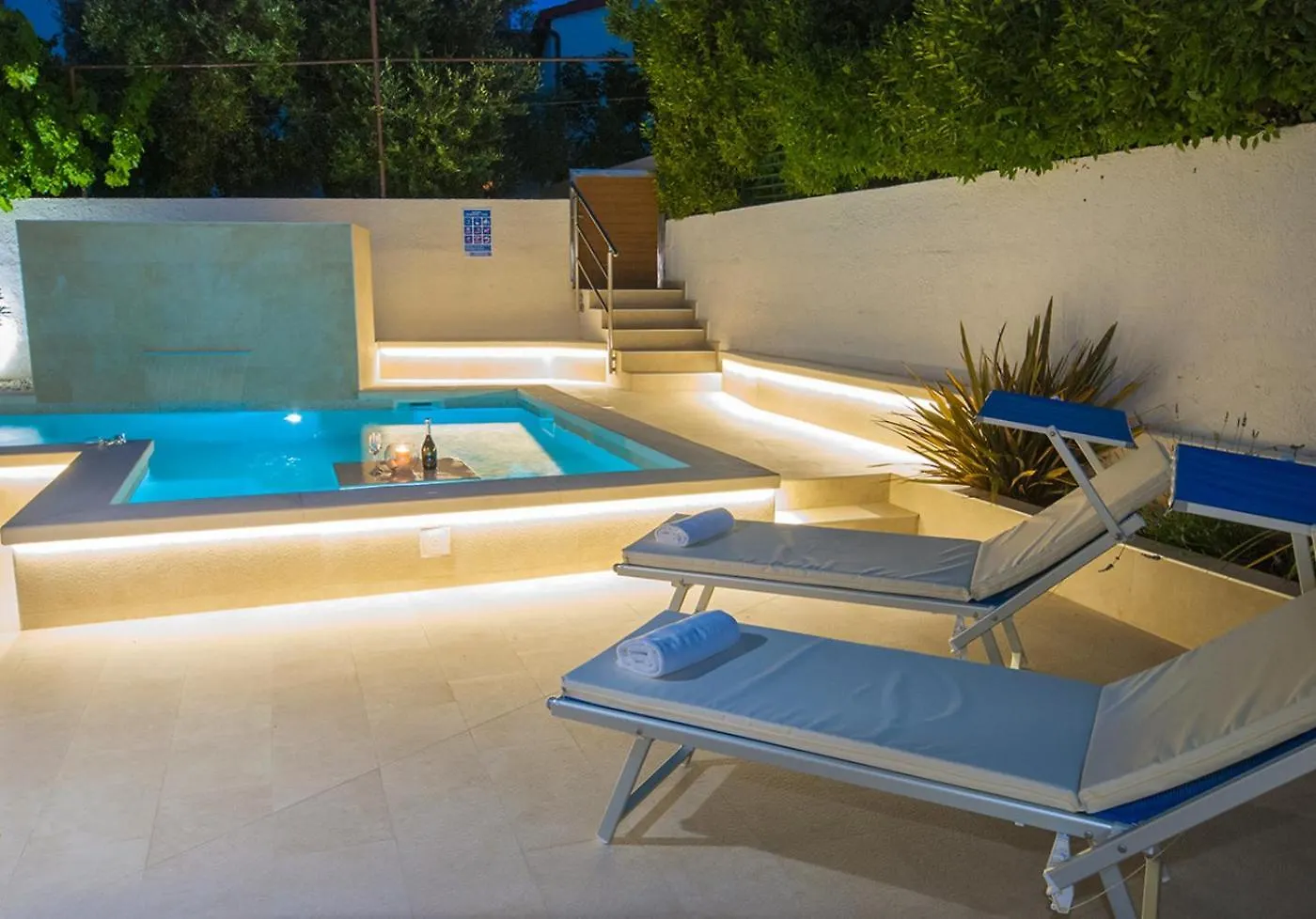 Villa Manuela Near Medulin With Private Pool Only 500 Meters From Sea Banjole